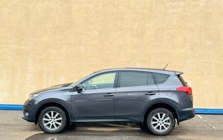 Toyota RAV4, 2013 год, 1 680 000 рублей, 6 фотография