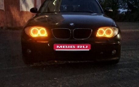 BMW 1 серия, 2006 год, 850 000 рублей, 3 фотография