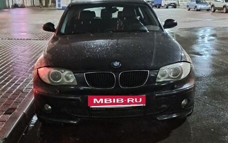 BMW 1 серия, 2006 год, 850 000 рублей, 2 фотография