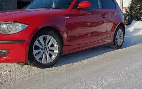 BMW 1 серия, 2008 год, 800 000 рублей, 2 фотография