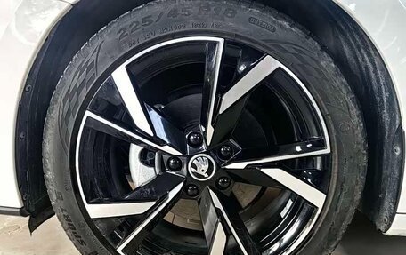 Skoda Octavia IV, 2022 год, 2 261 001 рублей, 10 фотография