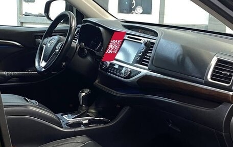 Toyota Highlander III, 2015 год, 3 450 000 рублей, 8 фотография