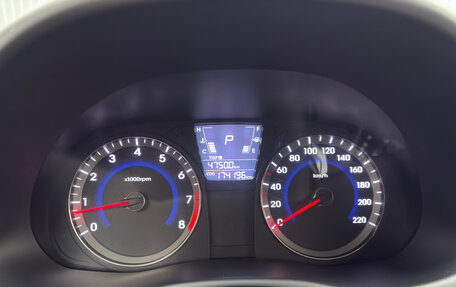 Hyundai Solaris II рестайлинг, 2011 год, 649 000 рублей, 8 фотография