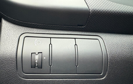 Hyundai Solaris II рестайлинг, 2011 год, 649 000 рублей, 19 фотография