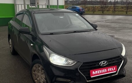 Hyundai Solaris II рестайлинг, 2017 год, 790 000 рублей, 1 фотография