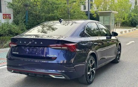 Skoda Octavia IV, 2022 год, 2 300 000 рублей, 4 фотография