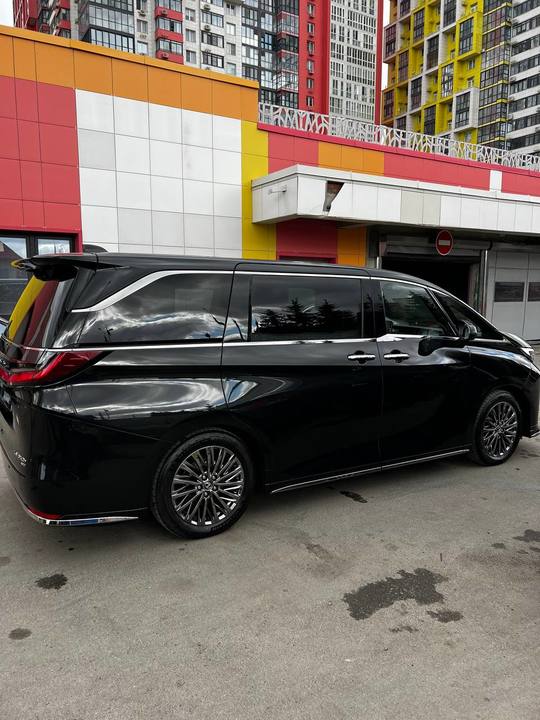 Lexus LM I, 2025 год, 19 400 000 рублей, 10 фотография