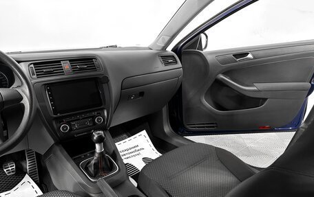 Volkswagen Jetta VI, 2011 год, 1 049 000 рублей, 8 фотография