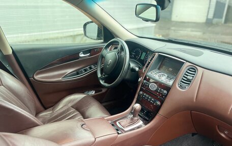 Infiniti QX50 I рестайлинг, 2013 год, 1 570 000 рублей, 11 фотография