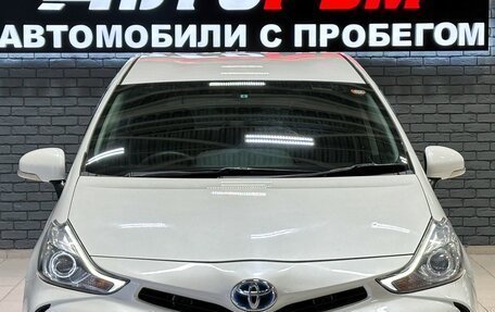 Toyota Prius Alpha I (ZVW40/41), 2015 год, 1 497 000 рублей, 3 фотография