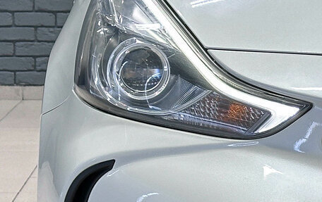 Toyota Prius Alpha I (ZVW40/41), 2015 год, 1 497 000 рублей, 9 фотография