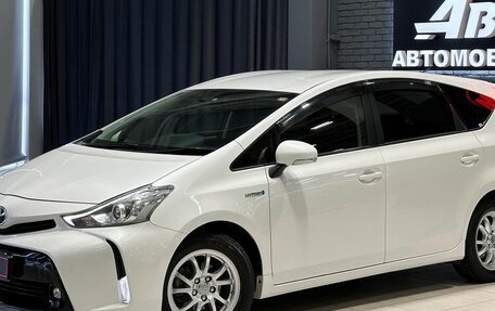 Toyota Prius Alpha I (ZVW40/41), 2015 год, 1 497 000 рублей, 2 фотография