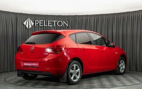 Opel Astra J, 2011 год, 760 000 рублей, 1 фотография