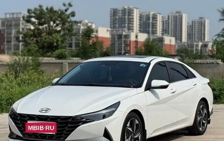 Hyundai Elantra, 2021 год, 1 080 000 рублей, 1 фотография