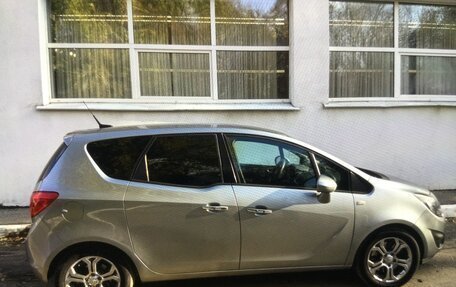 Opel Meriva, 2013 год, 660 000 рублей, 24 фотография