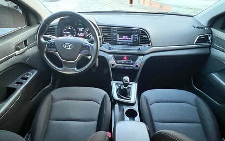 Hyundai Elantra VI рестайлинг, 2018 год, 1 450 000 рублей, 4 фотография