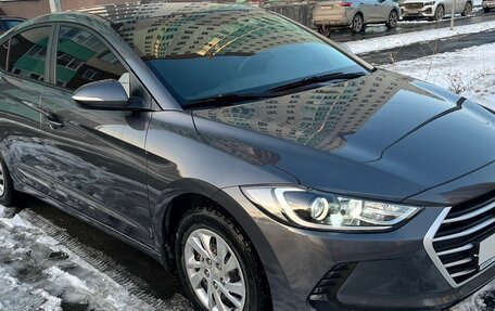 Hyundai Elantra VI рестайлинг, 2018 год, 1 450 000 рублей, 3 фотография