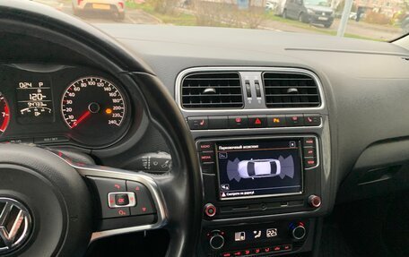 Volkswagen Polo VI (EU Market), 2019 год, 1 075 000 рублей, 2 фотография