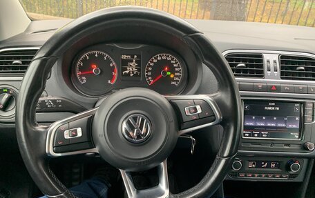 Volkswagen Polo VI (EU Market), 2019 год, 1 075 000 рублей, 18 фотография