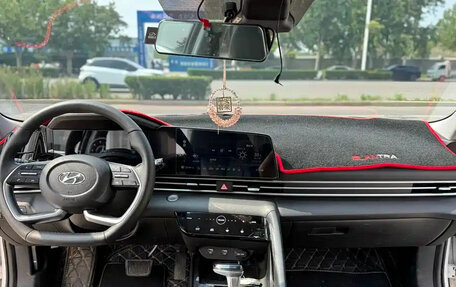 Hyundai Elantra, 2021 год, 1 080 000 рублей, 10 фотография