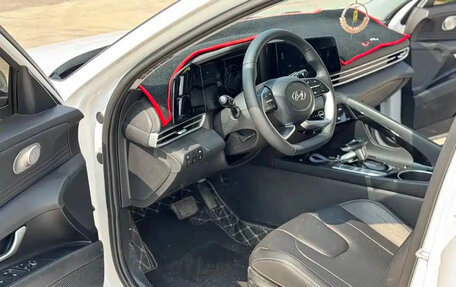 Hyundai Elantra, 2021 год, 1 080 000 рублей, 8 фотография