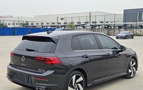 Volkswagen Golf VIII, 2022 год, 2 020 000 рублей, 6 фотография