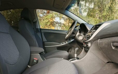 Hyundai Solaris II рестайлинг, 2011 год, 509 000 рублей, 14 фотография