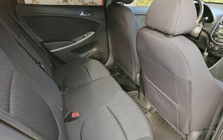 Hyundai Solaris II рестайлинг, 2011 год, 509 000 рублей, 23 фотография