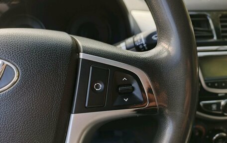 Hyundai Solaris II рестайлинг, 2011 год, 509 000 рублей, 18 фотография