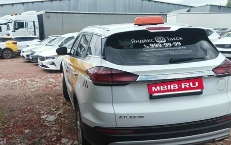 Geely Atlas, 2023 год, 1 575 000 рублей, 6 фотография