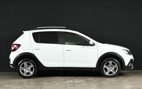 Renault Sandero II рестайлинг, 2019 год, 1 380 000 рублей, 9 фотография