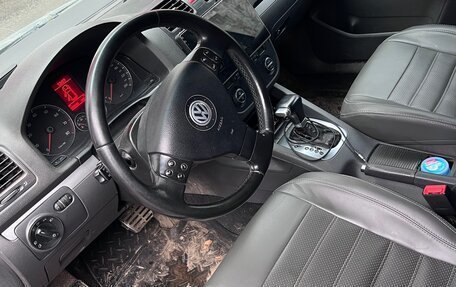 Volkswagen Jetta VI, 2006 год, 280 000 рублей, 7 фотография