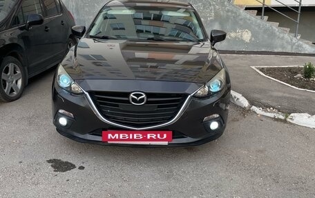 Mazda 3, 2015 год, 1 400 000 рублей, 3 фотография