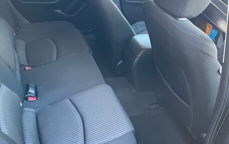 Mazda 3, 2015 год, 1 400 000 рублей, 18 фотография