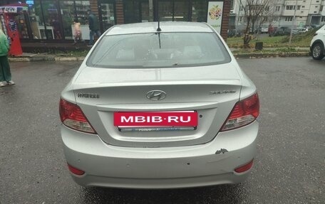 Hyundai Solaris II рестайлинг, 2012 год, 450 000 рублей, 3 фотография