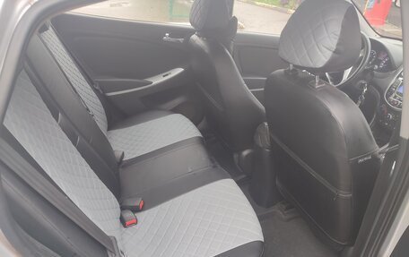 Hyundai Solaris II рестайлинг, 2012 год, 450 000 рублей, 10 фотография