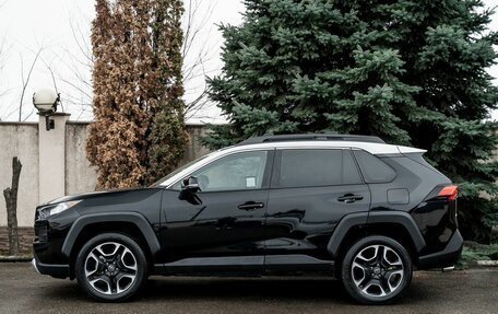 Toyota RAV4, 2019 год, 3 430 000 рублей, 12 фотография