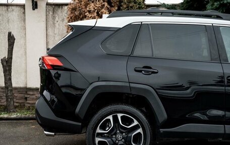 Toyota RAV4, 2019 год, 3 430 000 рублей, 15 фотография