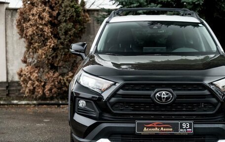Toyota RAV4, 2019 год, 3 430 000 рублей, 4 фотография
