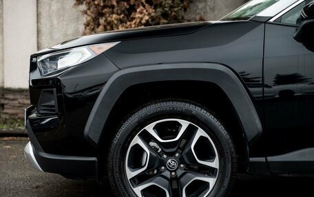 Toyota RAV4, 2019 год, 3 430 000 рублей, 10 фотография