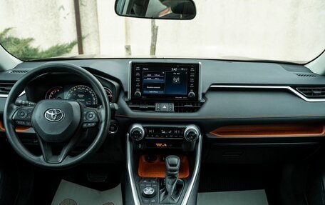 Toyota RAV4, 2019 год, 3 430 000 рублей, 20 фотография