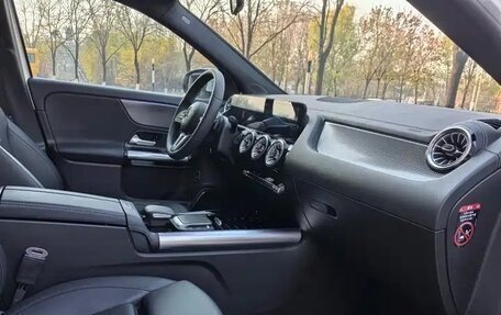Mercedes-Benz GLA, 2022 год, 2 350 000 рублей, 11 фотография