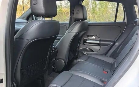 Mercedes-Benz GLA, 2022 год, 2 350 000 рублей, 10 фотография