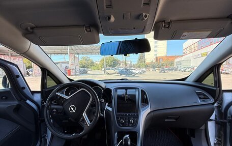 Opel Astra J, 2012 год, 770 000 рублей, 10 фотография