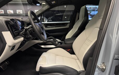 Porsche Cayenne III, 2025 год, 35 990 000 рублей, 2 фотография