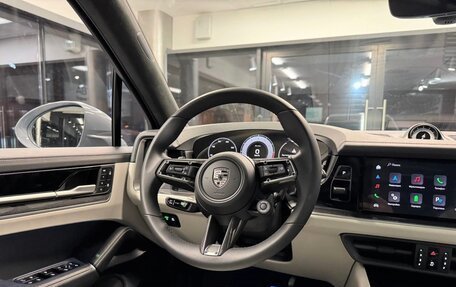 Porsche Cayenne III, 2025 год, 35 990 000 рублей, 25 фотография