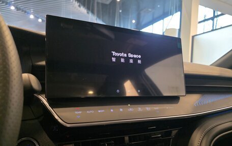 Toyota Camry, 2025 год, 4 800 000 рублей, 17 фотография