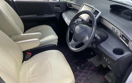 Honda Freed I, 2013 год, 1 350 000 рублей, 15 фотография