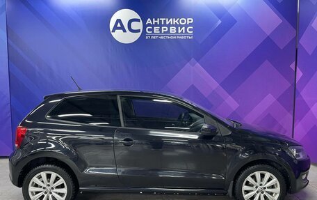 Volkswagen Polo VI (EU Market), 2010 год, 700 000 рублей, 5 фотография