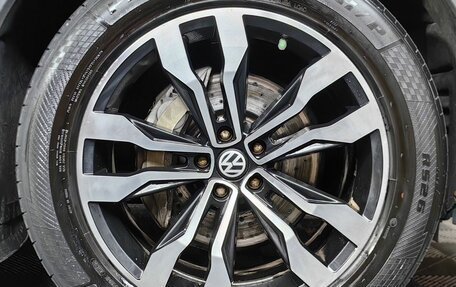 Volkswagen Touareg III, 2021 год, 4 649 000 рублей, 17 фотография